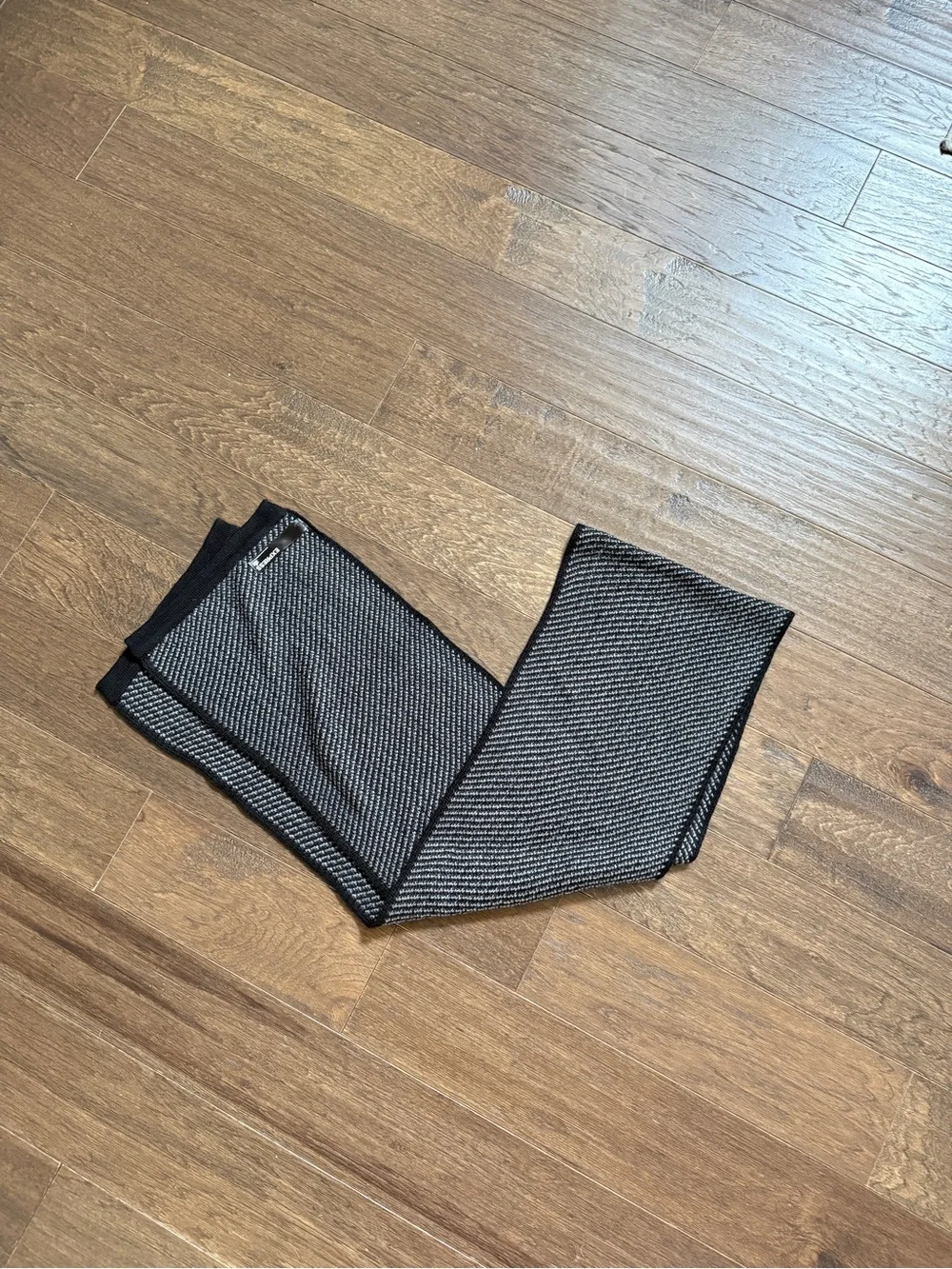Express Men's Black & Gray Knit Scarf